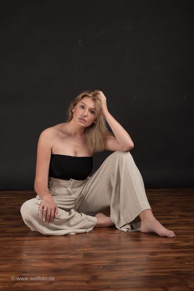 Studio und Outdoor Shootings Aktuell gesucht Weibliche Modele für Studio Shooting`s auf TFP Basis in Deutschland, NRW, 42277 Wuppertal im Photo Atelier 4, gerne auch Outdoor